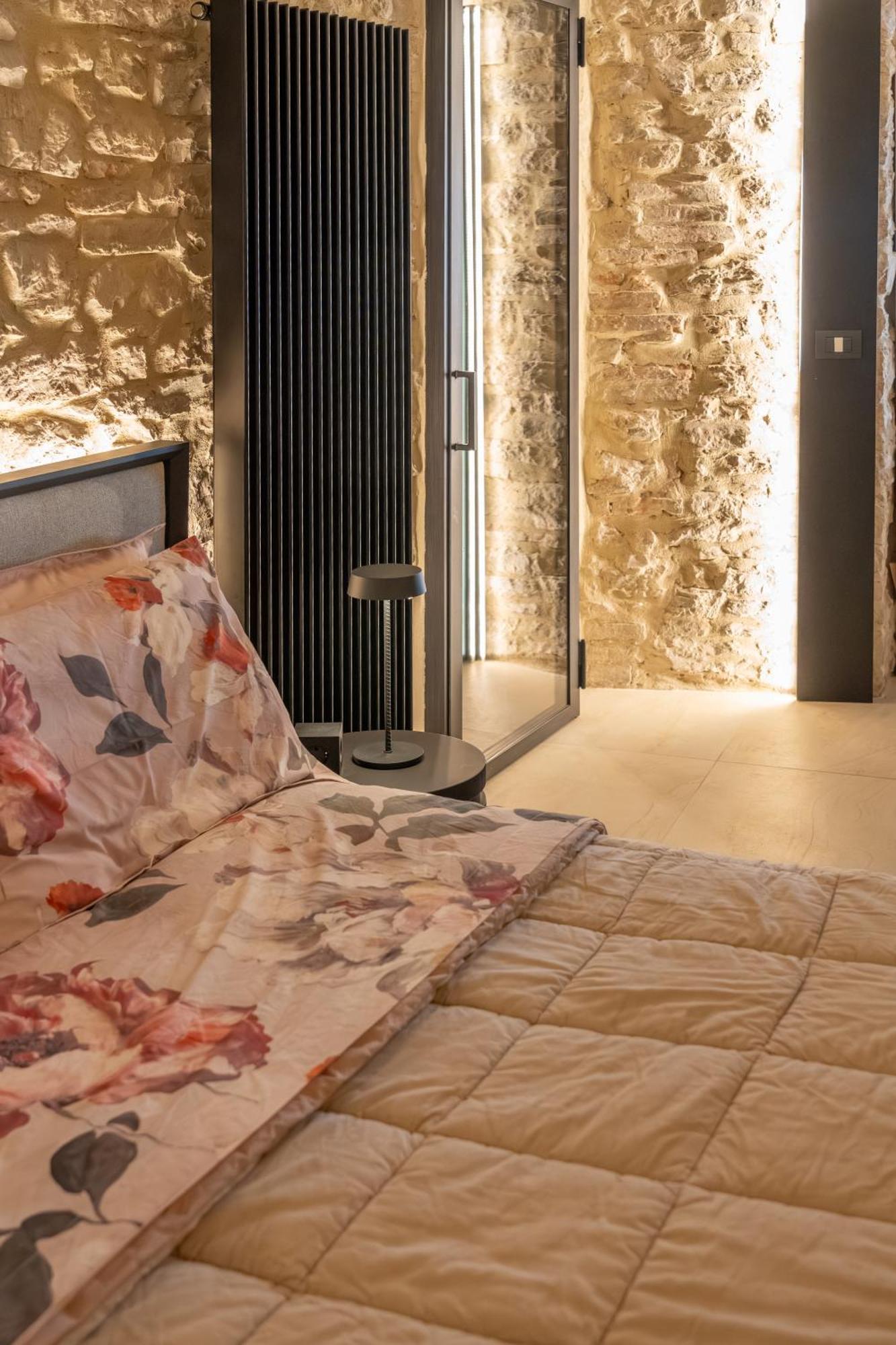 Forma Your Boutique Suite Corciano Bagian luar foto